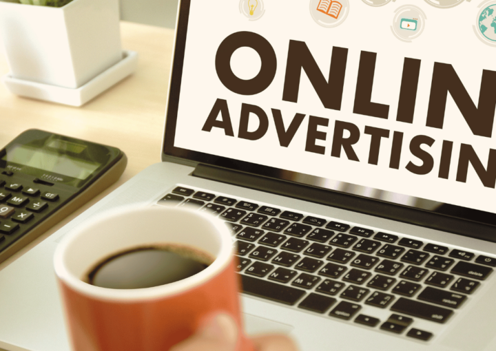 Generando Anuncios Efectivos: Enfatizando Características y Beneficios